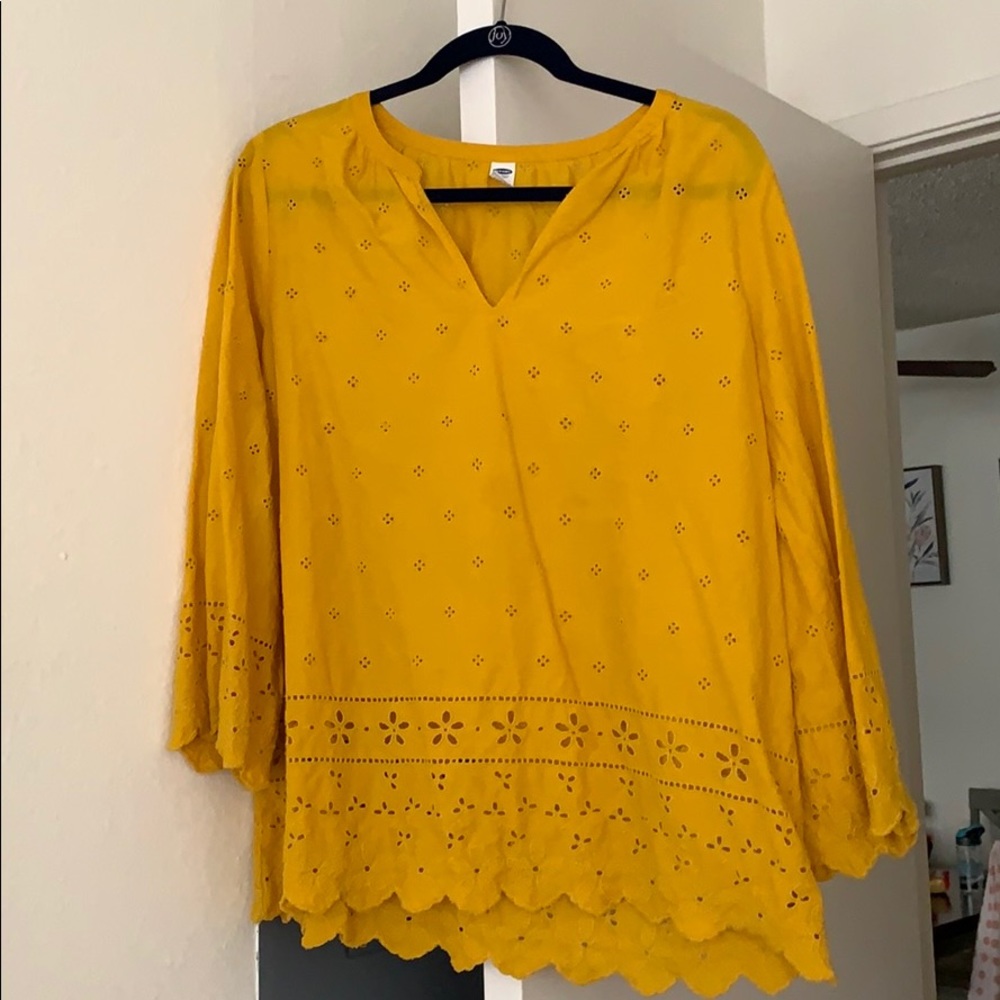Yellow shirt
